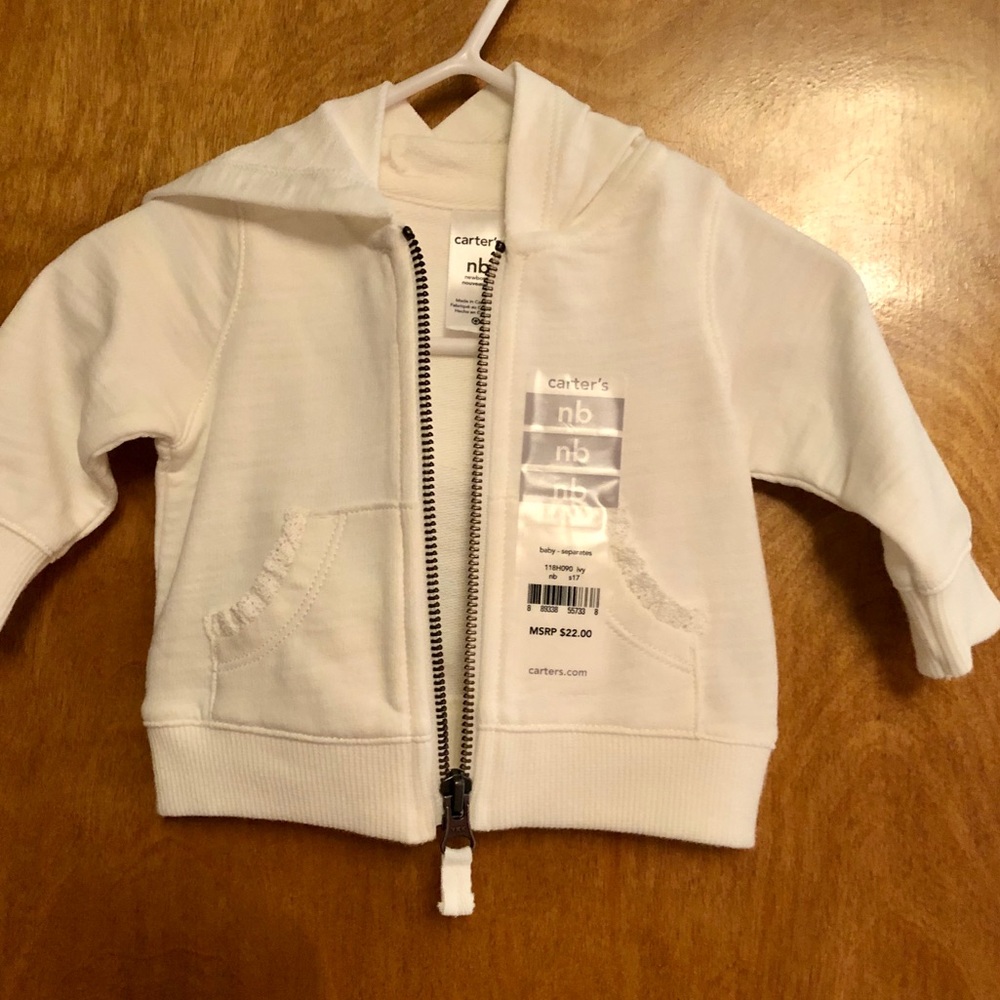 Carters Nb sweatsuit white lace accent